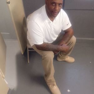 Meet your Posher, Derrick